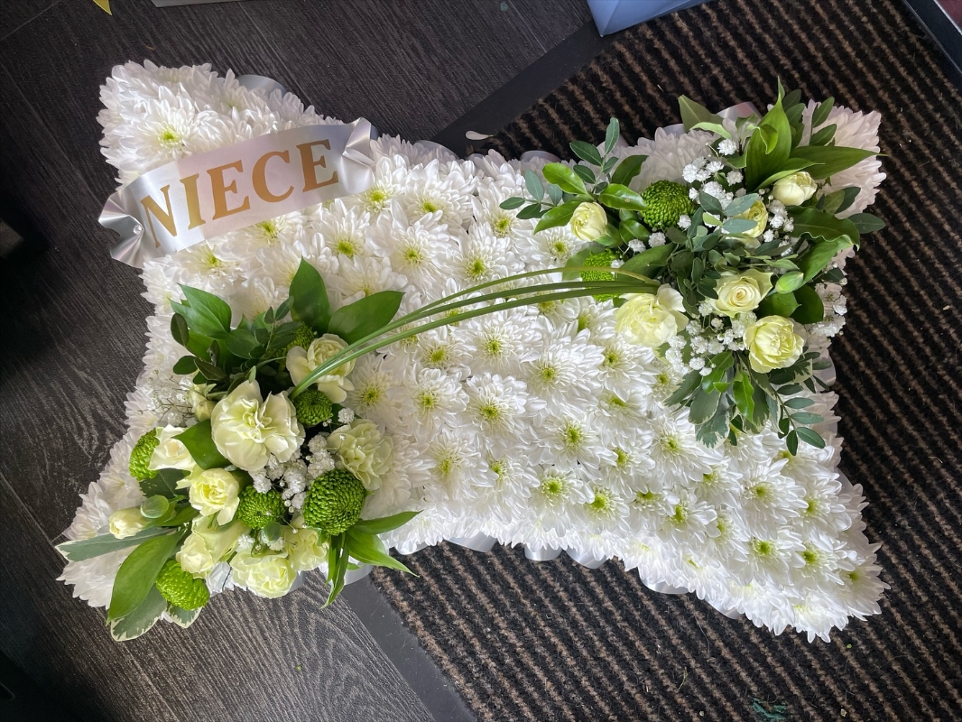 Chrysanthemum Pillow