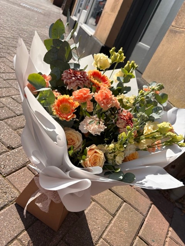 Peaches N' Cream (No Lilies)