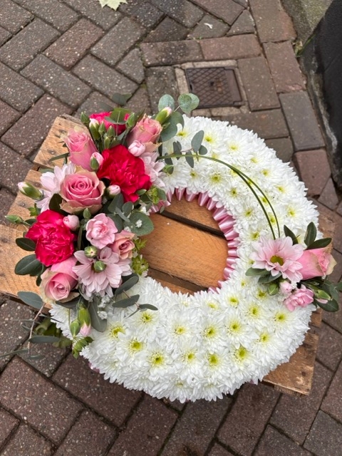 Chrysanthemum Wreath