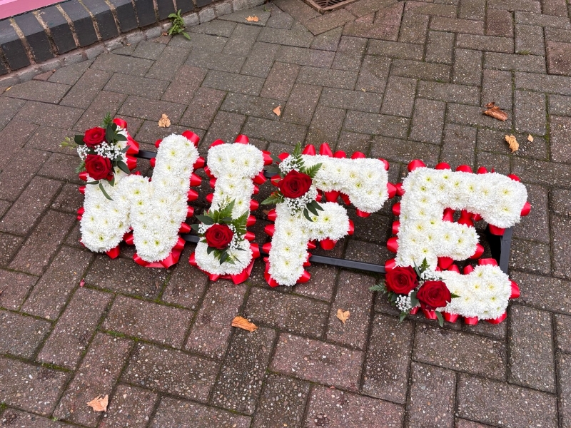 Wife Letters With Red Roses