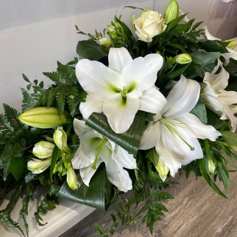 Lily Coffin Spray